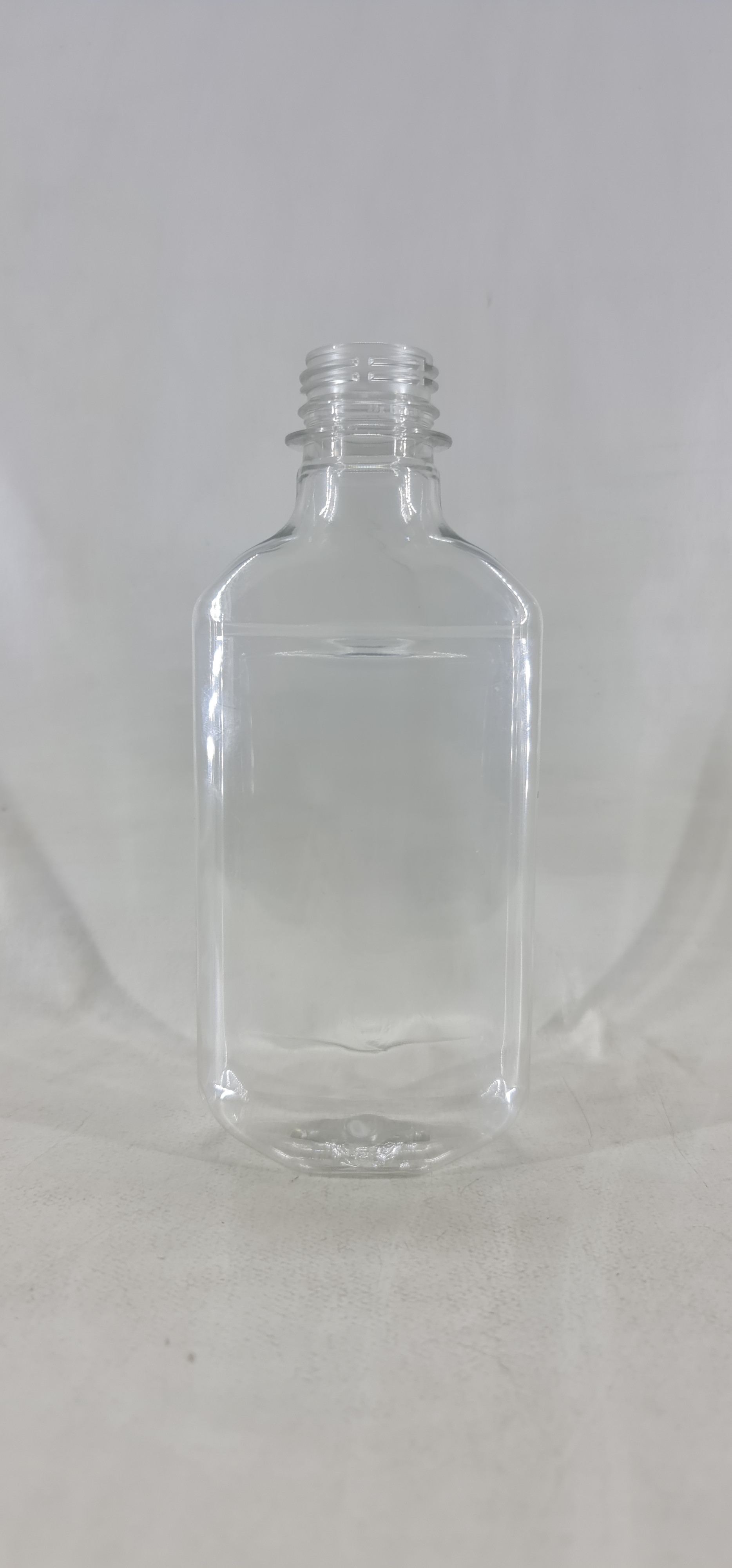 Bottle Nip 200ml Neck size 28mm / Screw type 1881 Bottle Nip 200ml